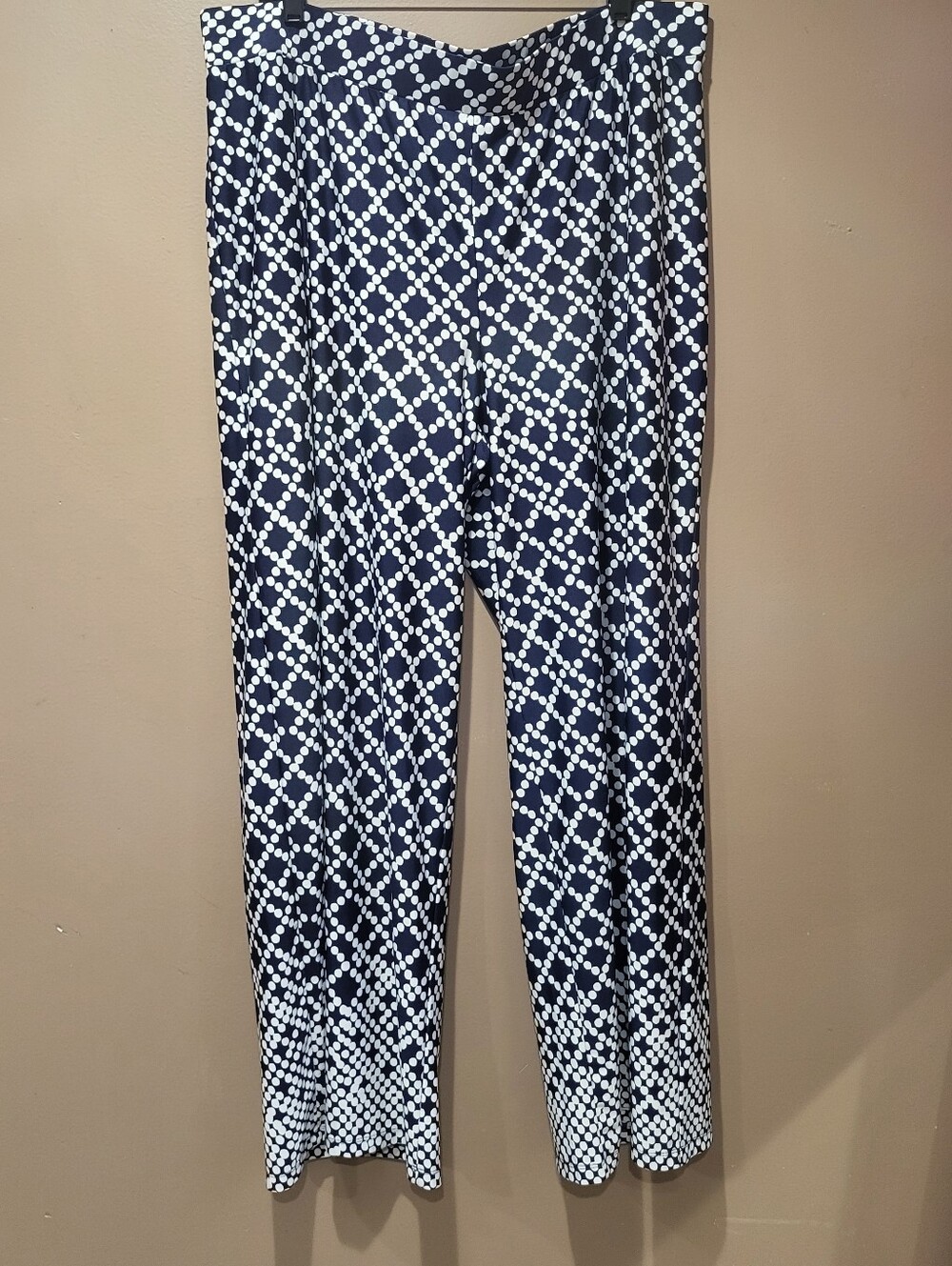 Roz & Ali Navy and White Geometric Wide-Leg Pants